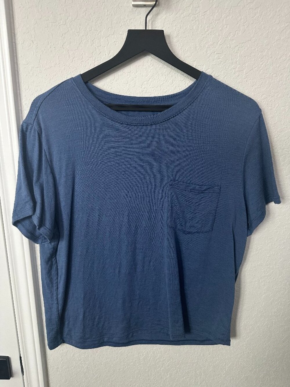 Blue Unbound Merino Women's Merino Boxy Pocket Tee 100% Wool Size Medium
